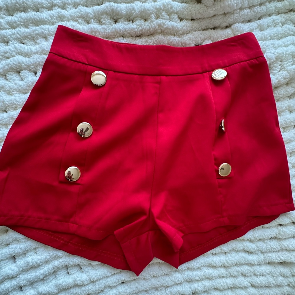 Stylish Red Buttoned Women's Shorts